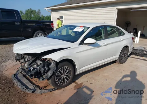 2021 Volkswagen Jetta S/Se/R-Line z USA, uszkodzony, nr VIN 3VWC57BU8MM044772